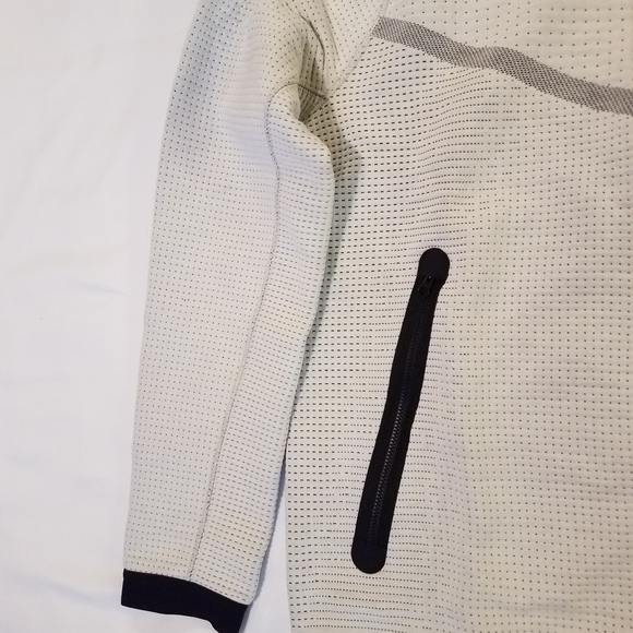 Nike sweatshirt - Picture 4 of 7